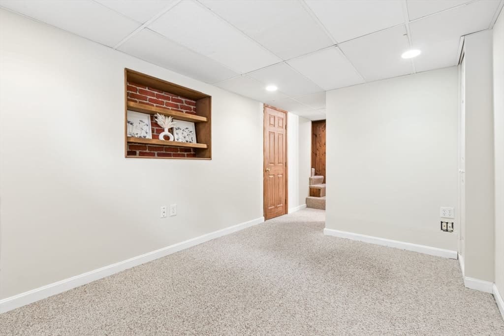 15 Woodbine Ter, Newton MA 02466 photo 17