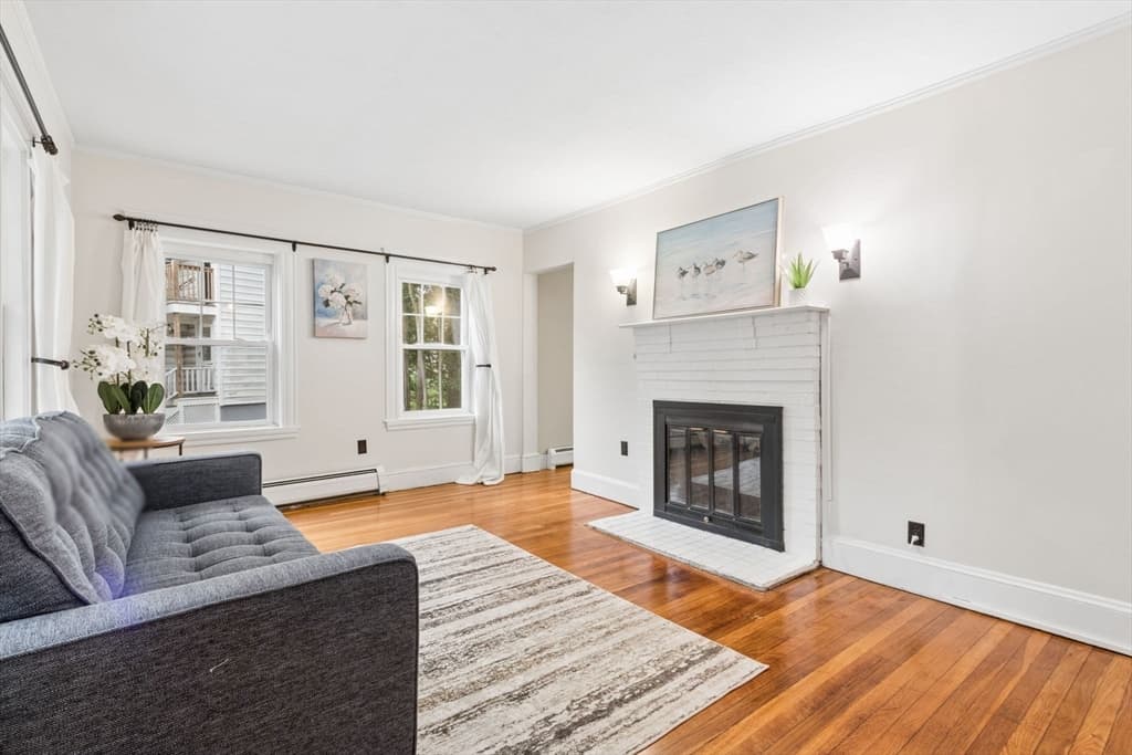 15 Woodbine Ter, Newton MA 02466 photo 3