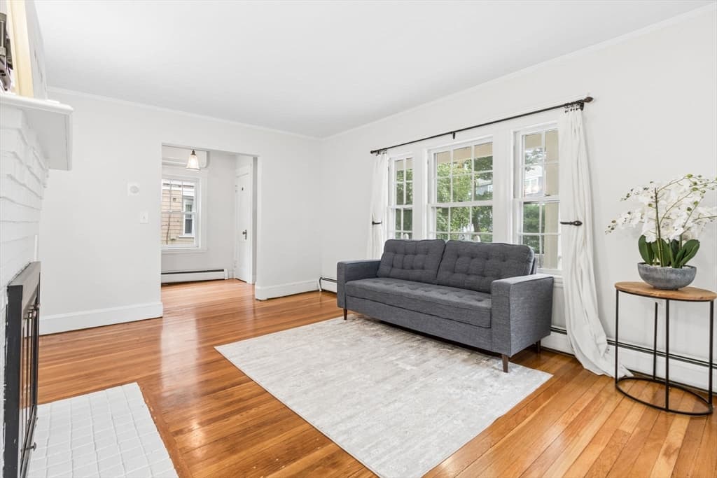15 Woodbine Ter, Newton MA 02466 photo 4