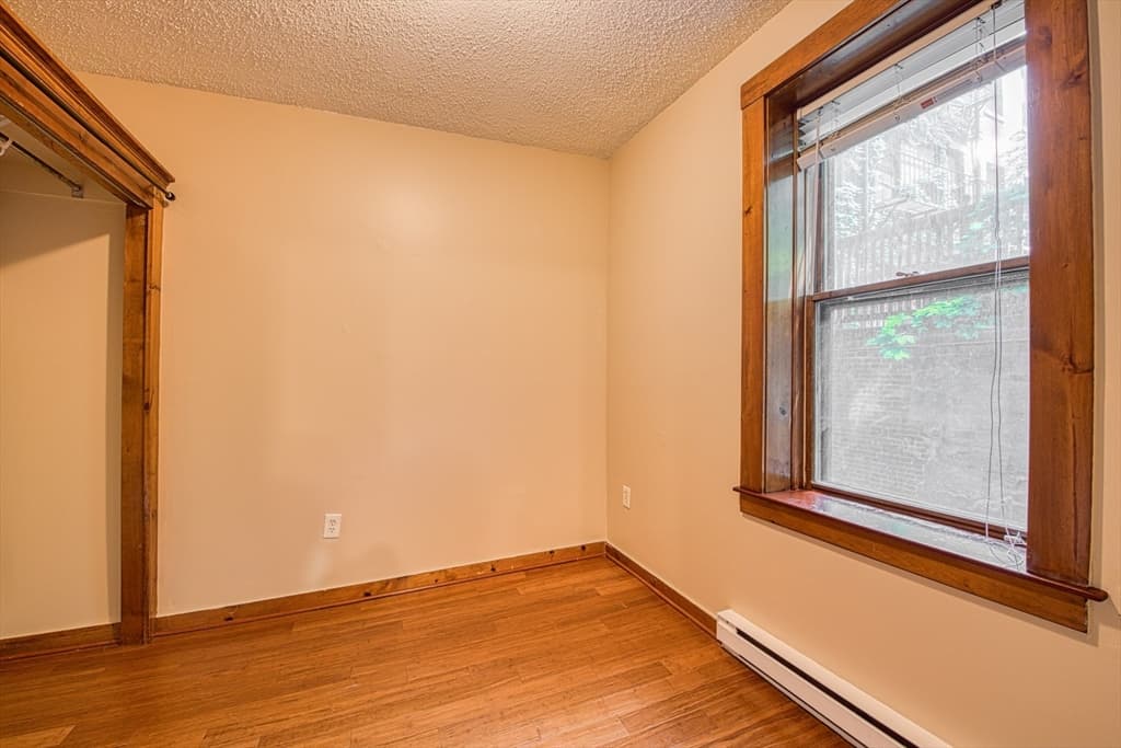 Condominium at 32 Grove # 1, Boston MA 02114, Boston, photo 9 of 15