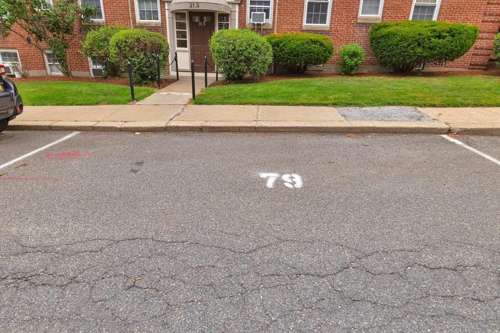 21 Englewood Ave # 2, Brookline MA 02445 photo 13