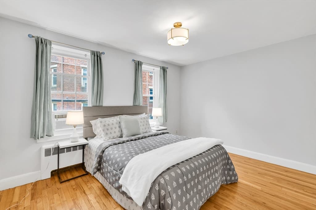 21 Englewood Ave # 2, Brookline MA 02445 photo 9