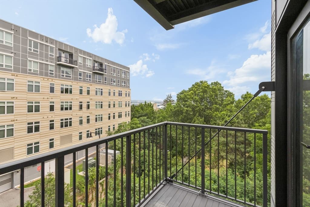 Condominium at 1 Nevins Hill Way # 405, Boston MA 02135, Boston, photo 10 of 25