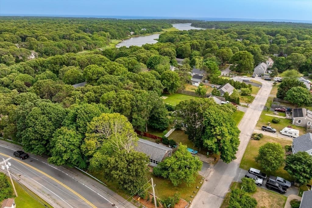 579 E Falmouth Hwy, Falmouth MA 02536 photo 19