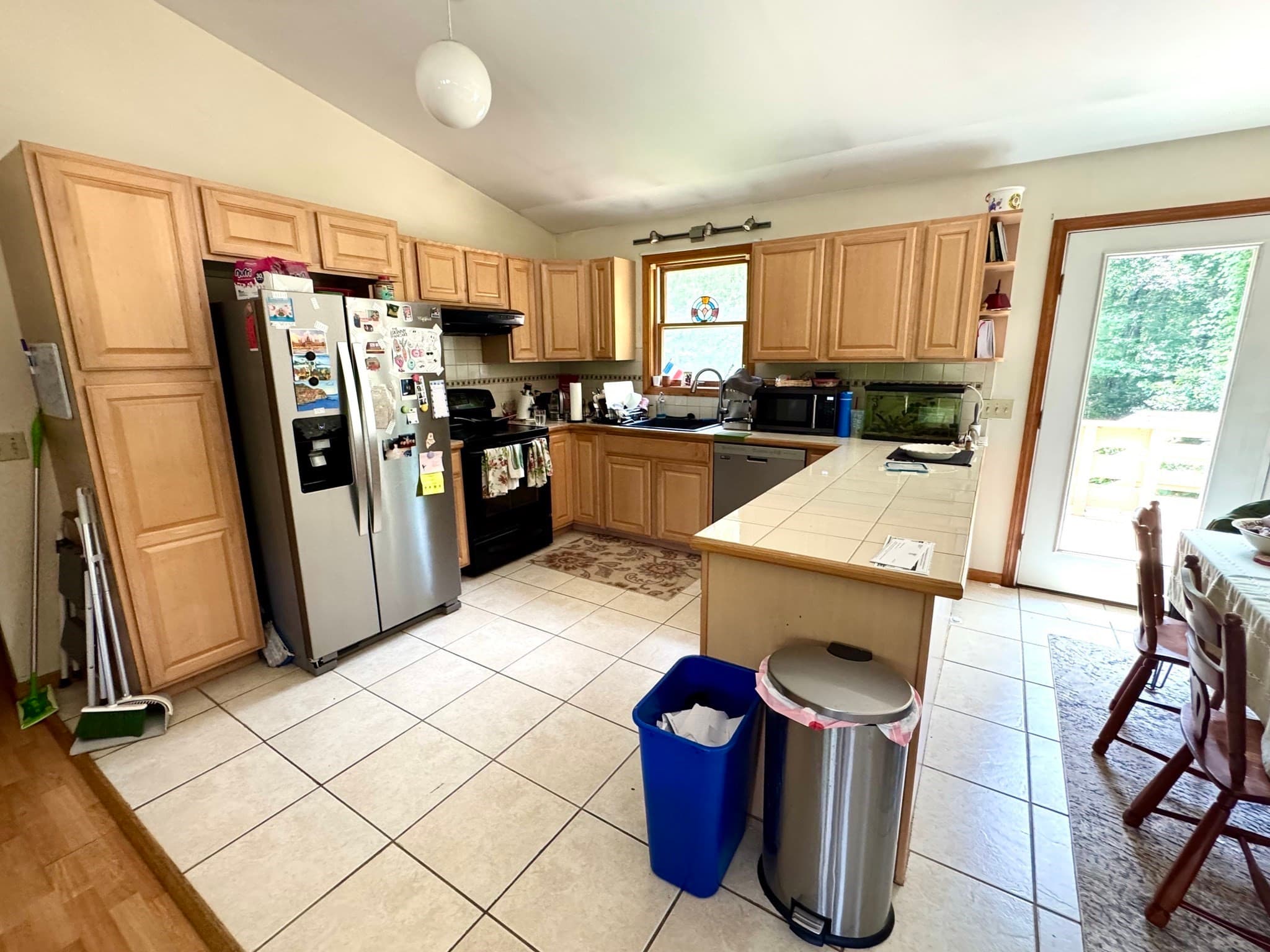 2 Family - 2 Units Up/Down at 539 Pulpit Hill Rd, Amherst MA 01002, Amherst, photo 2 of 37