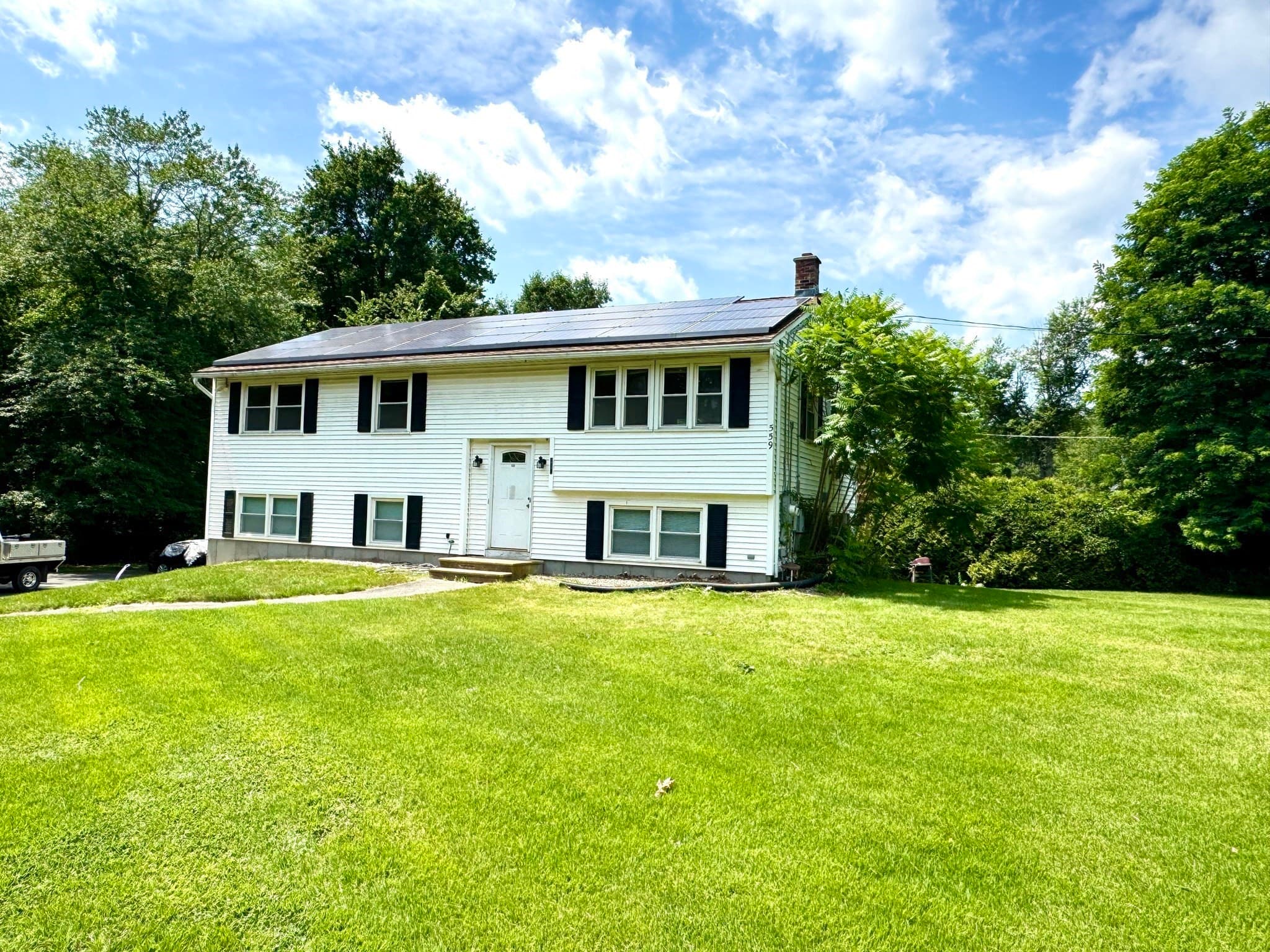 559 Pulpit Hill Rd, Amherst MA 01002