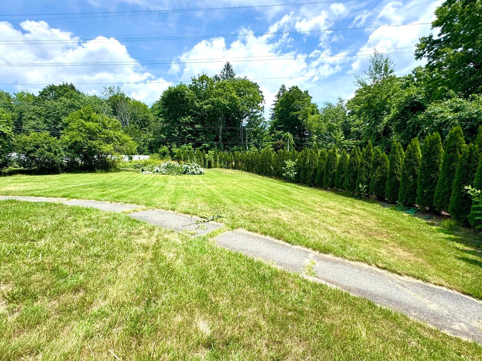 2 Family - 2 Units Up/Down at 559 Pulpit Hill Rd, Amherst MA 01002, Amherst, photo 34 of 35