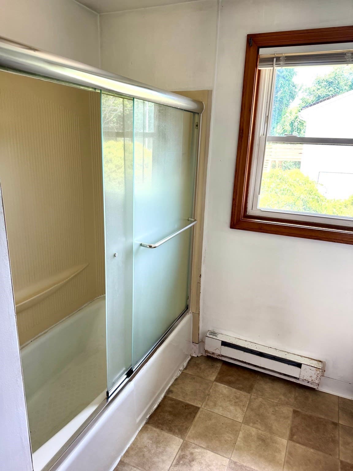 2 Family - 2 Units Up/Down at 559 Pulpit Hill Rd, Amherst MA 01002, Amherst, photo 11 of 35