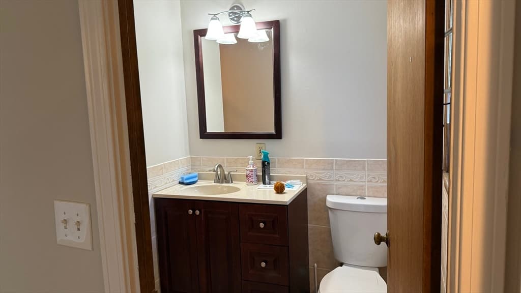 48 Badger Rd, Framingham MA 01702 photo 15