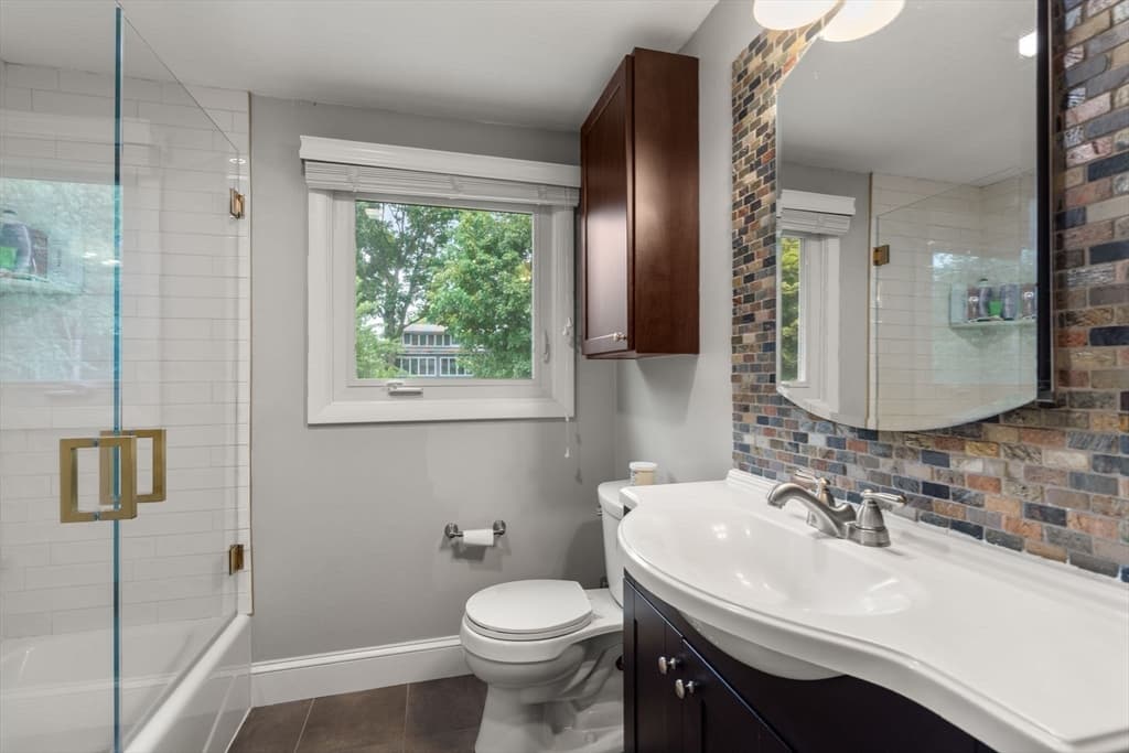 150 Woodbine Circle, Needham MA 02494 photo 12