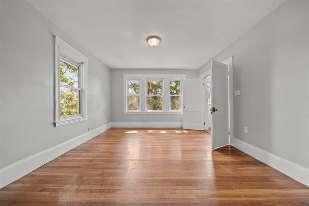 Multi Family at 391 Poplar St, Boston MA 02131, Boston, photo 13 of 16