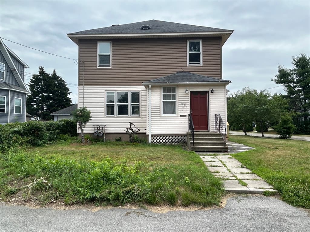 16 Northboro St, Worcester MA 01604