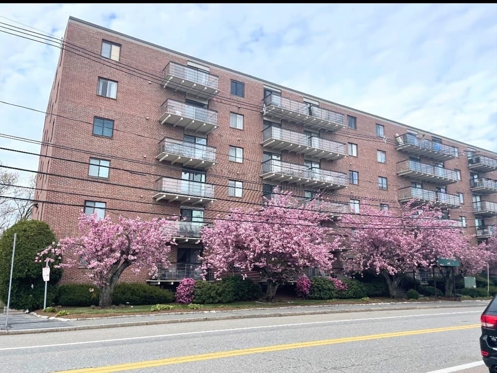 46 Cochituate Road # 201, Framingham MA 01701