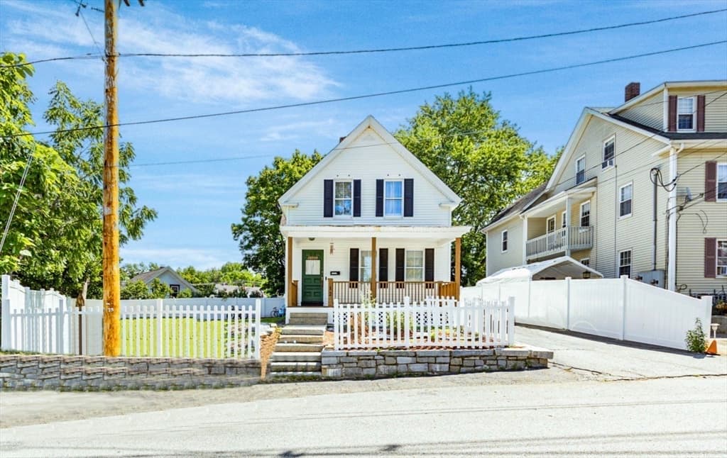 12 Quigley Avenue, Chelmsford MA 01863 photo 2