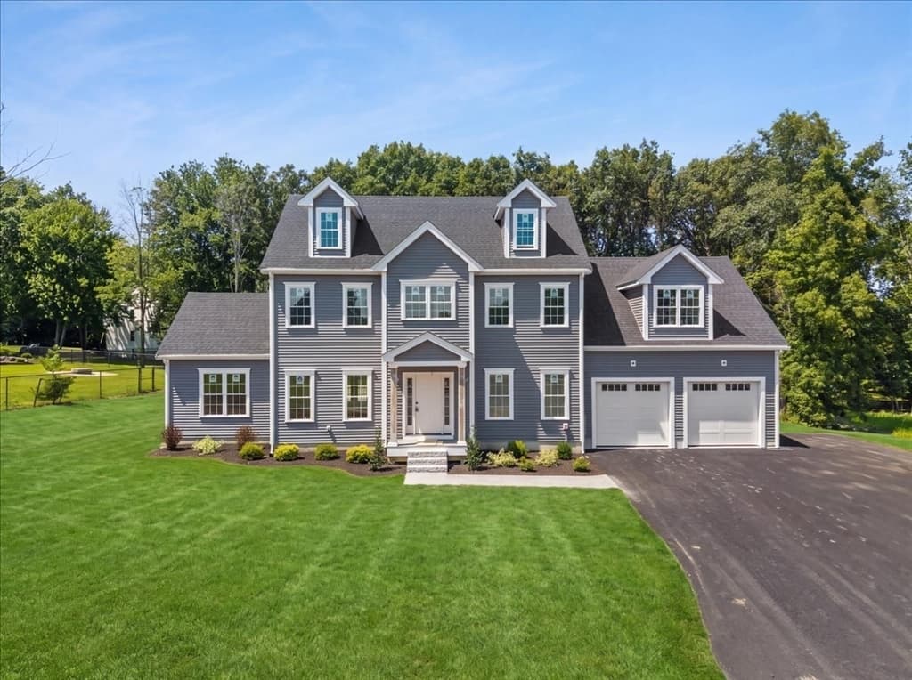 3 Loidie Lane, Brockton MA 02301