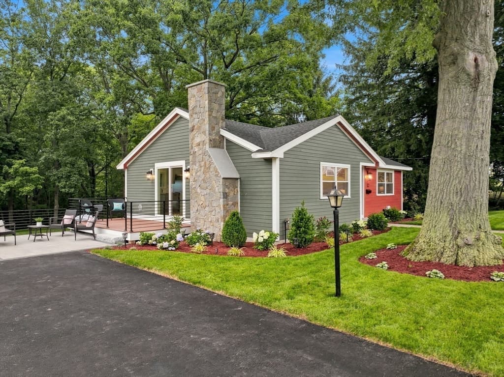12 Burley Farm Rd, Danvers MA 01923 photo 2