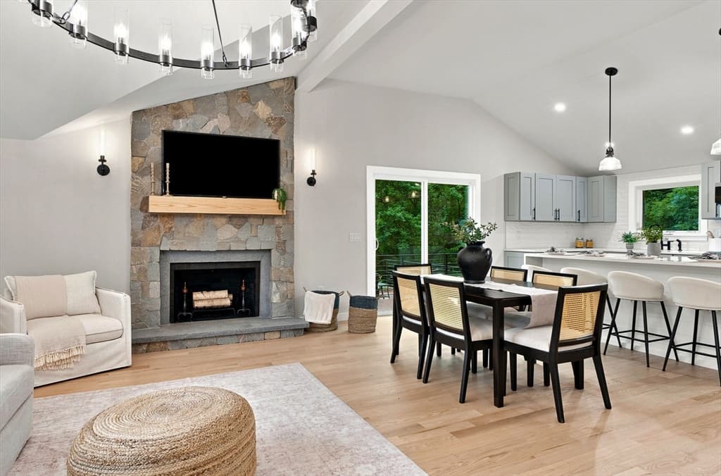 12 Burley Farm Rd, Danvers MA 01923