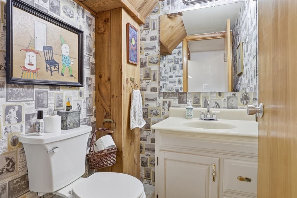 112 Sherwood Rd, Medford MA 02155 photo 14