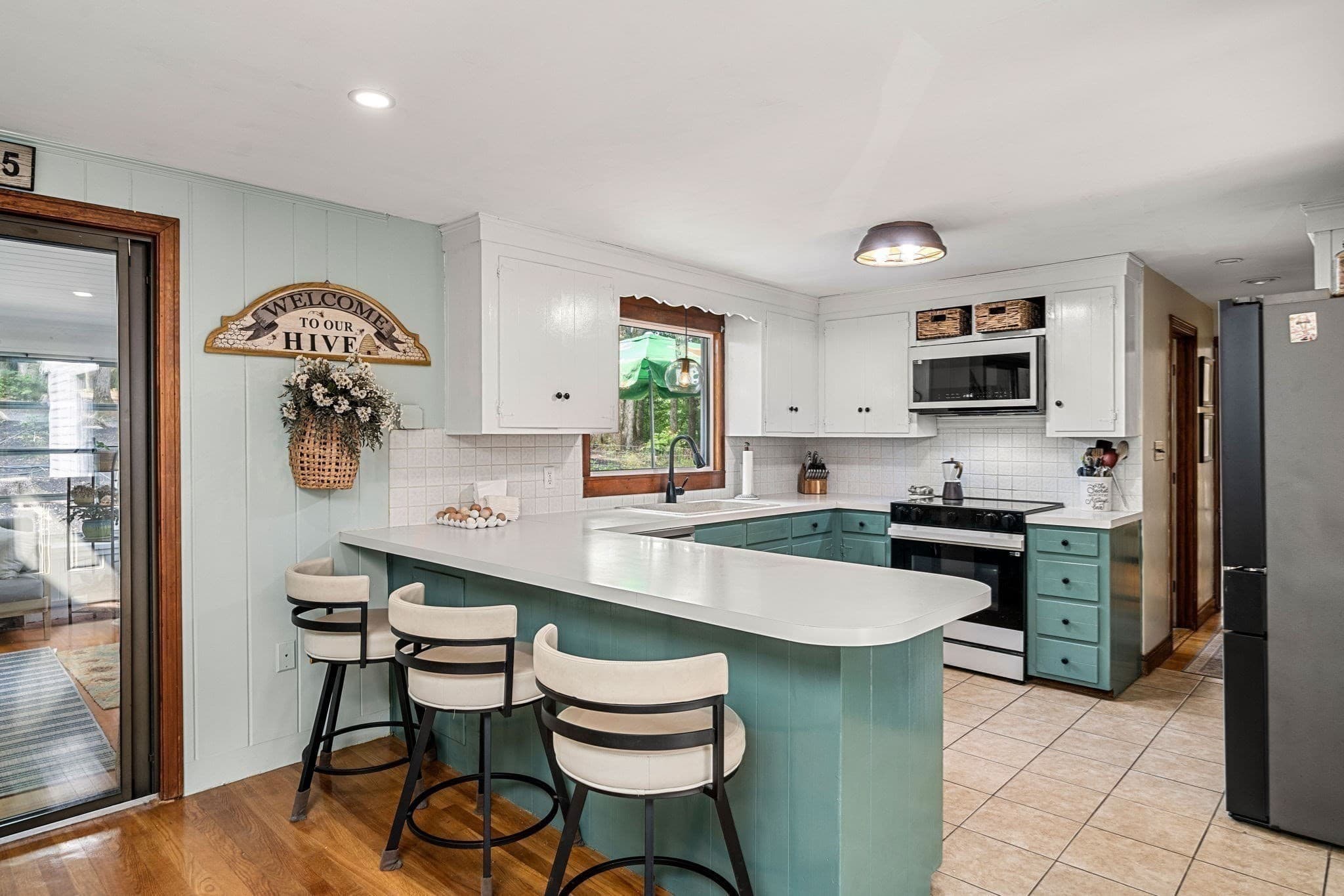 Single Family Residence at 536 Ipswich Rd, Boxford MA 01921, Boxford, photo 4 of 40