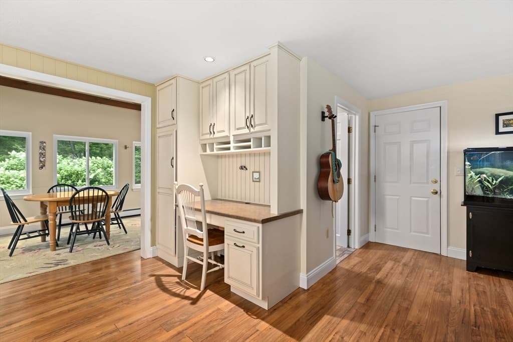 82 Norton Rd, North Attleboro MA 02760 photo 6