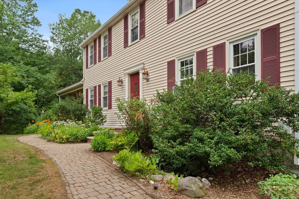 82 Norton Rd, North Attleboro MA 02760 photo 38
