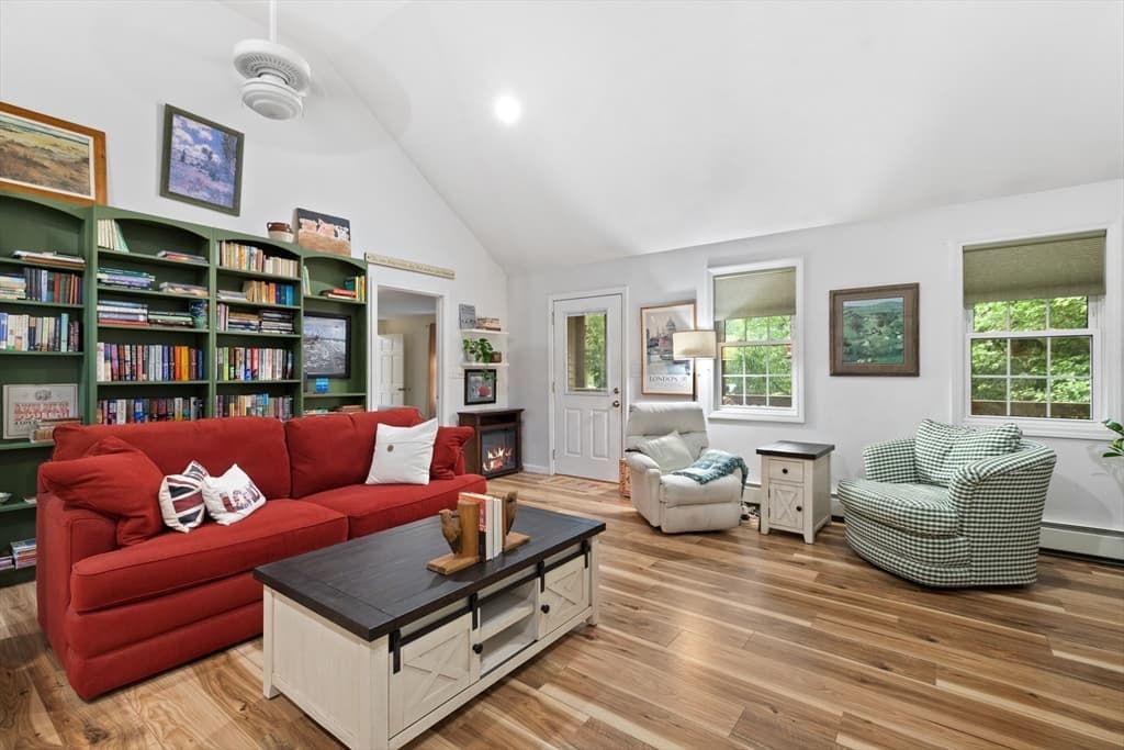 82 Norton Rd, North Attleboro MA 02760 photo 11