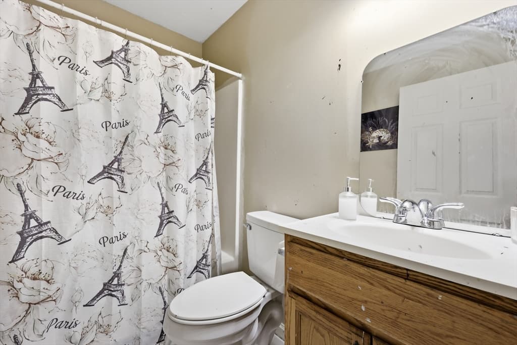 22-24 Sorrento St, Springfield MA 01108 photo 17