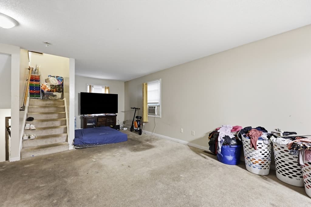 22-24 Sorrento St, Springfield MA 01108 photo 24