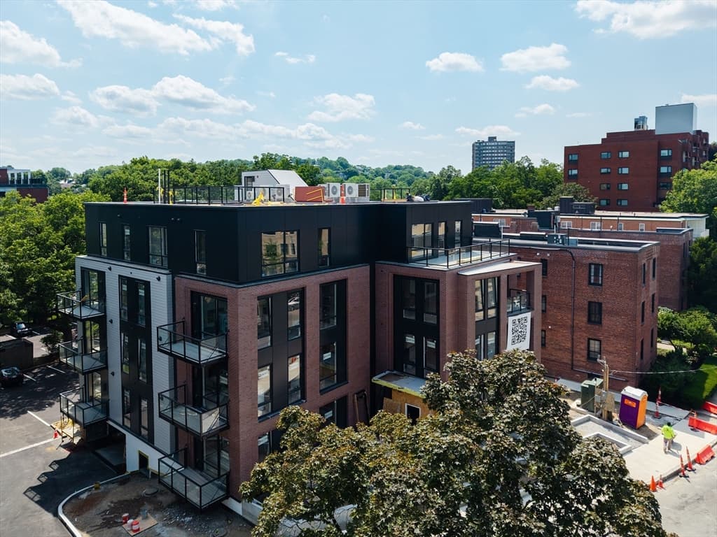 80 Vernon # 2B, Brookline MA 02446 photo 2