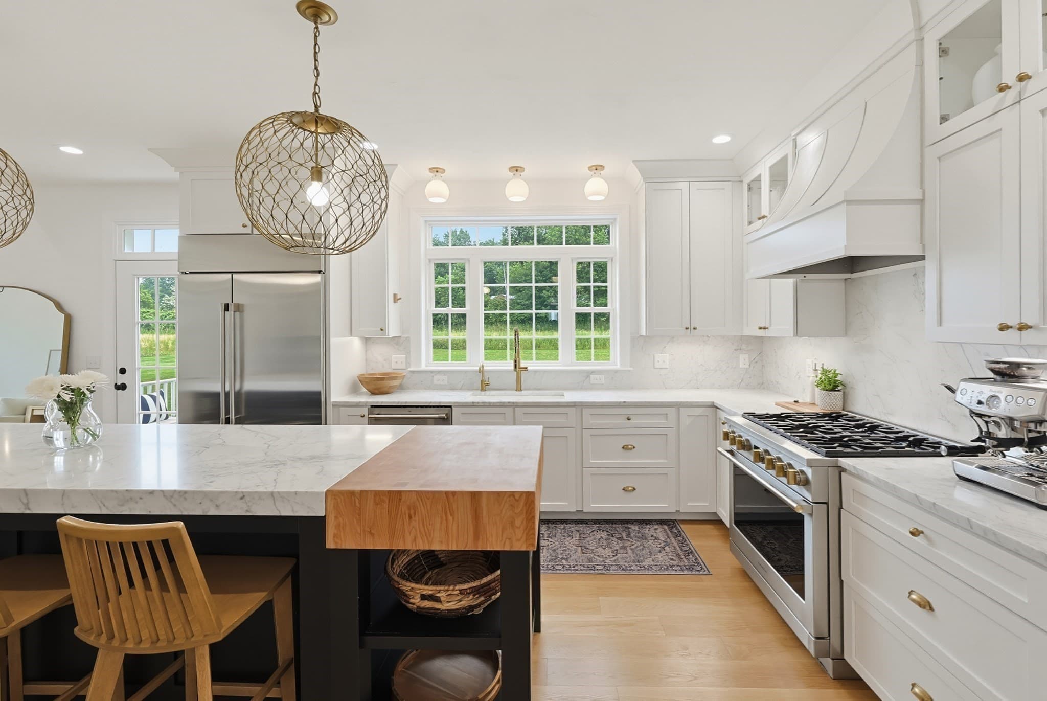 Single Family Residence at 32 Bayliss Way, Uxbridge MA 01569, photo 7 of 42