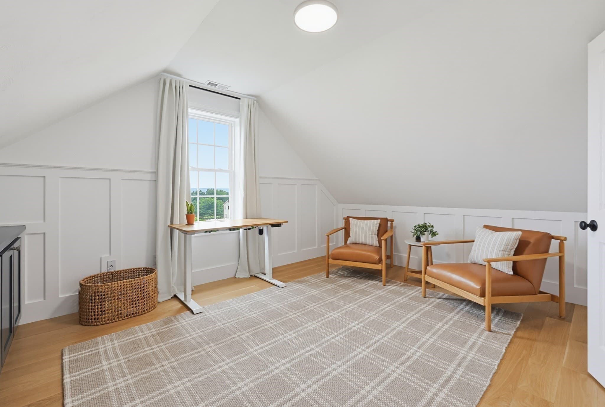 Single Family Residence at 32 Bayliss Way, Uxbridge MA 01569, photo 24 of 42