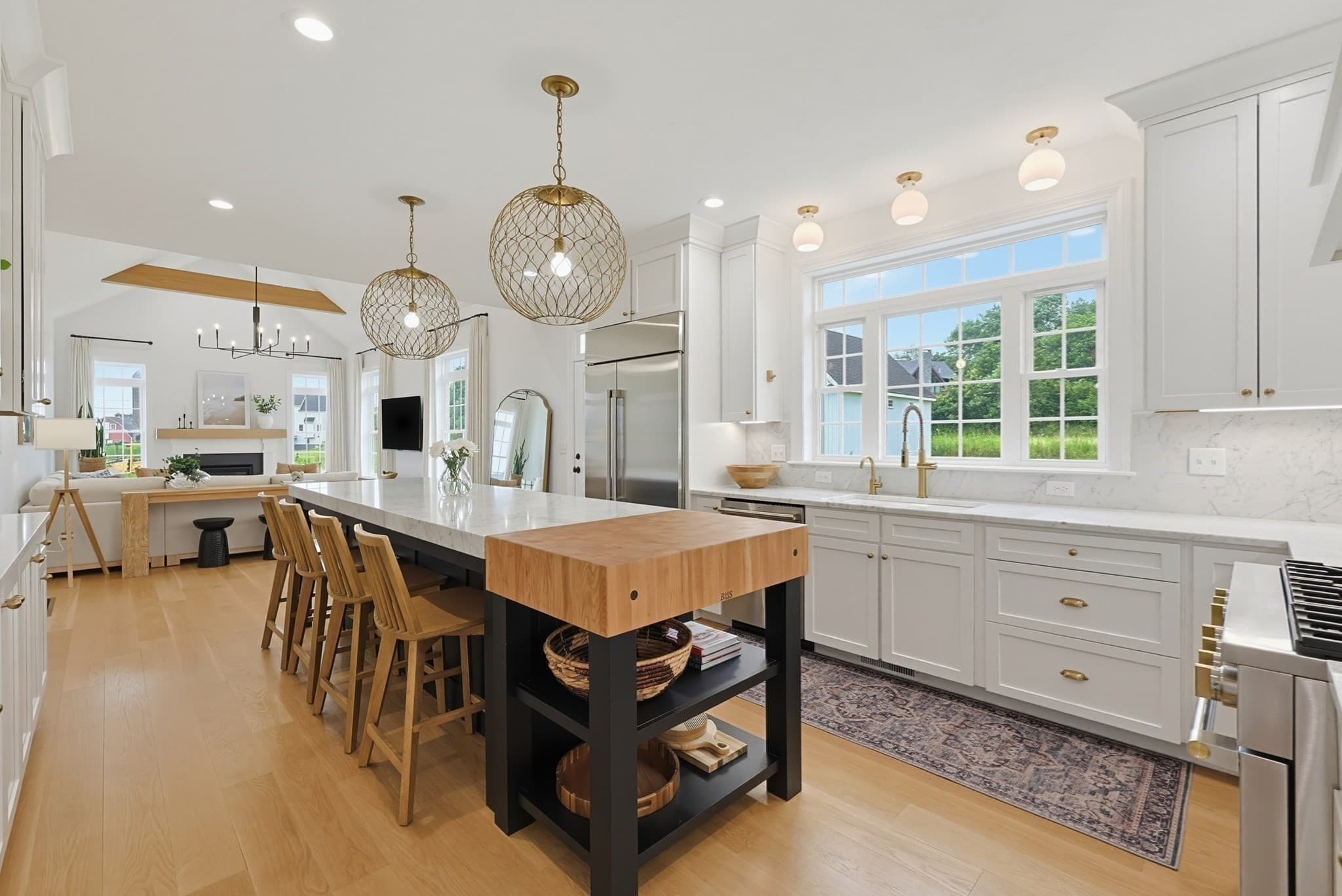 Single Family Residence at 32 Bayliss Way, Uxbridge MA 01569, photo 10 of 42