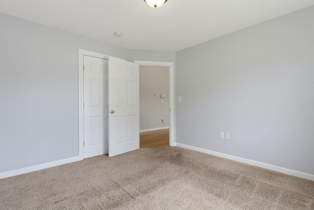 70 Swan Ave, Worcester MA 01602 photo 23