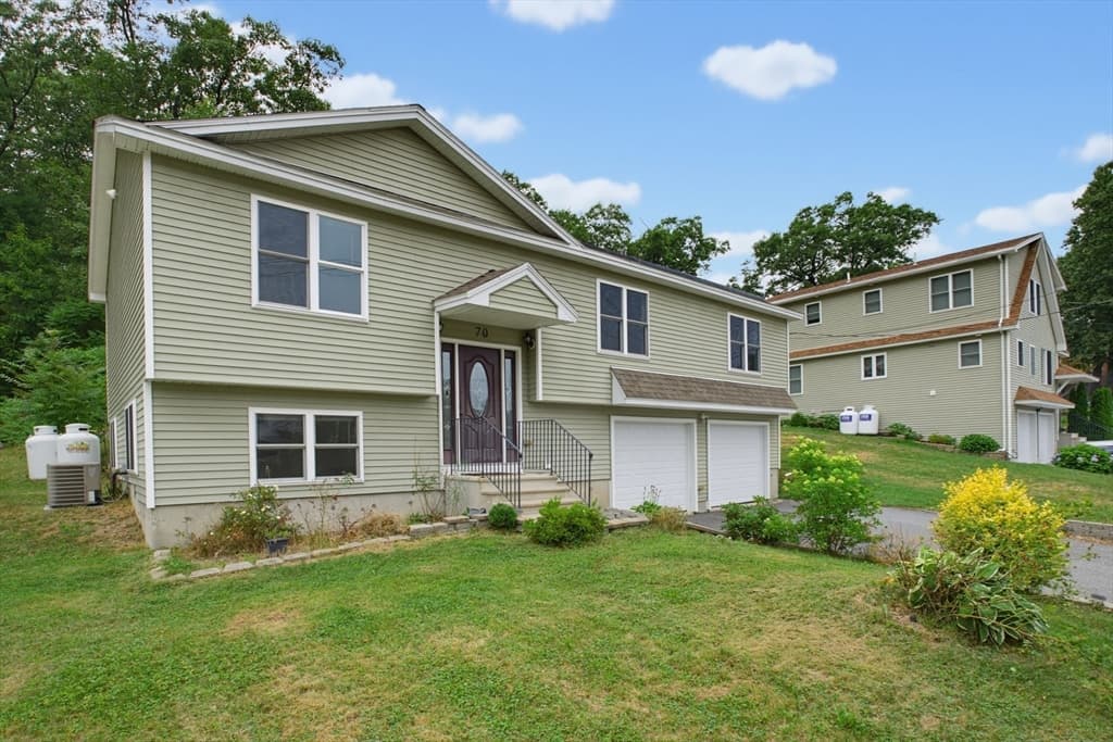 70 Swan Ave, Worcester MA 01602 photo 2