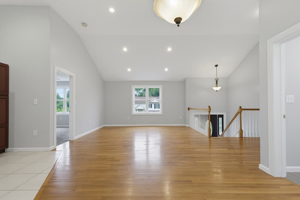 70 Swan Ave, Worcester MA 01602 photo 12