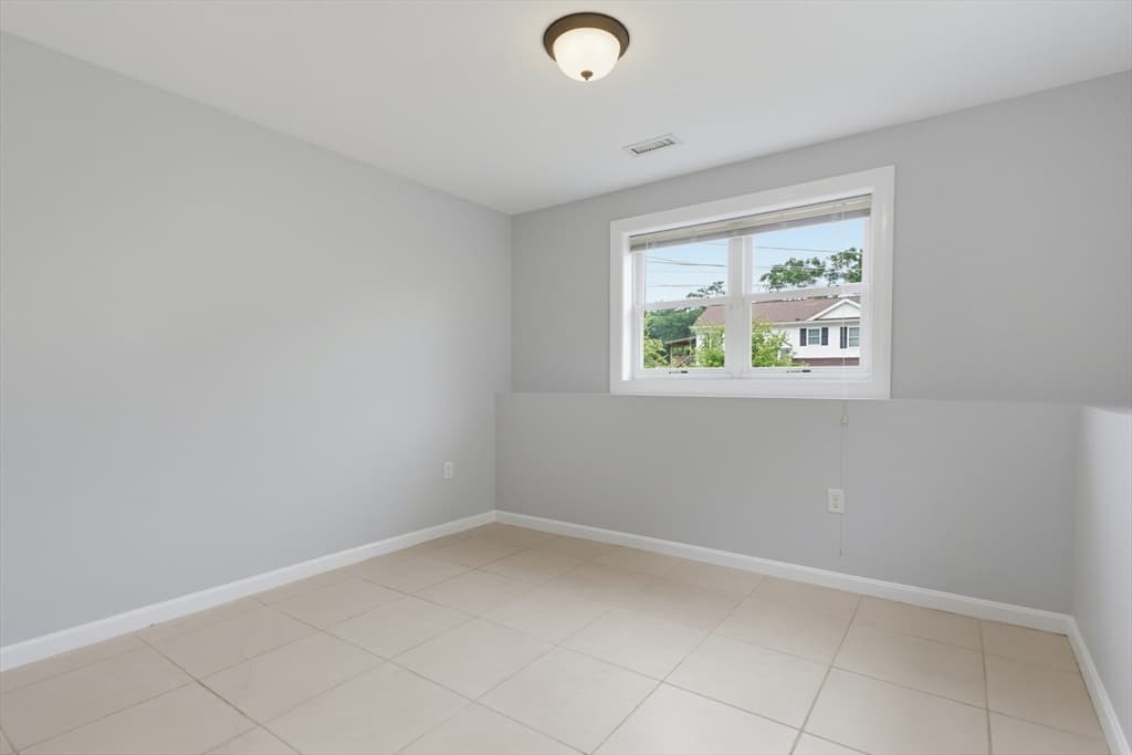 70 Swan Ave, Worcester MA 01602 photo 36