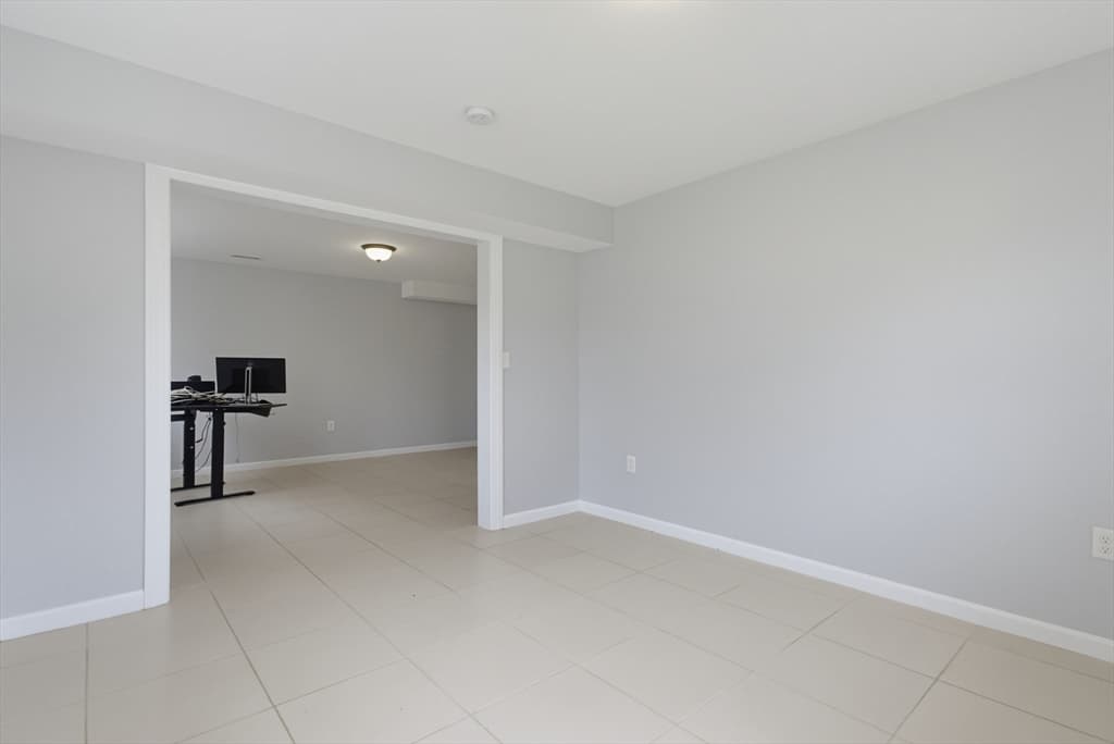 70 Swan Ave, Worcester MA 01602 photo 33