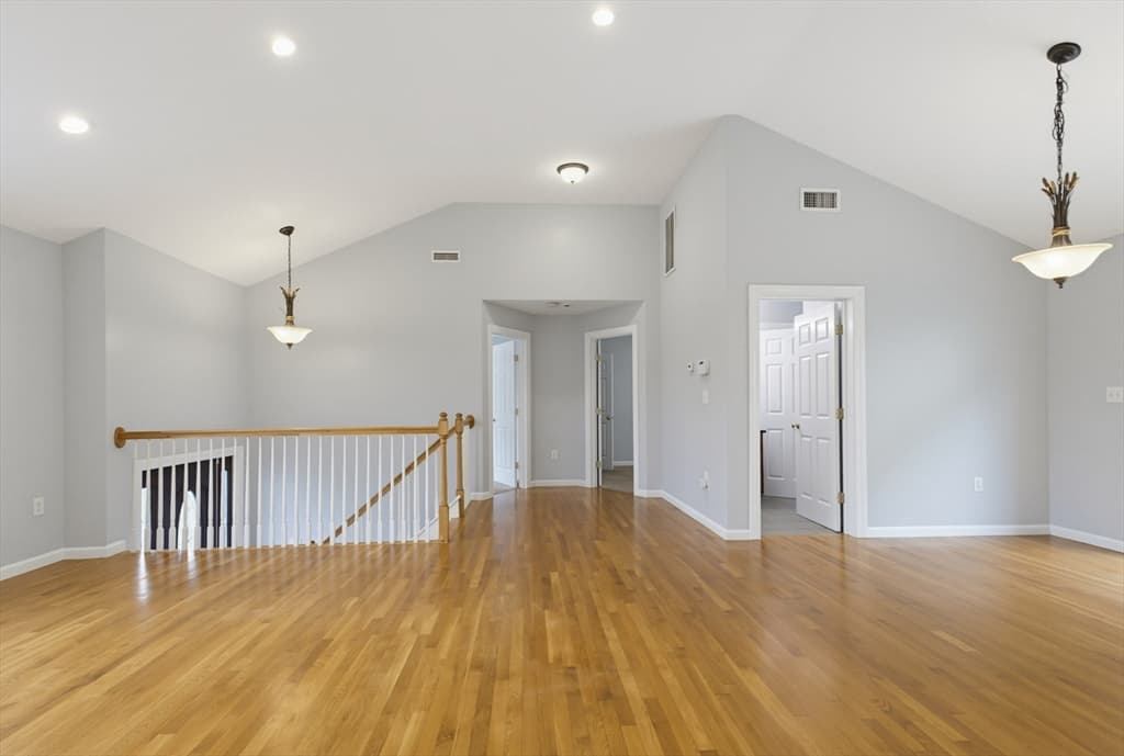 70 Swan Ave, Worcester MA 01602 photo 11