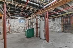 215 Kenyon Ave, Pawtucket RI 02861 photo 24