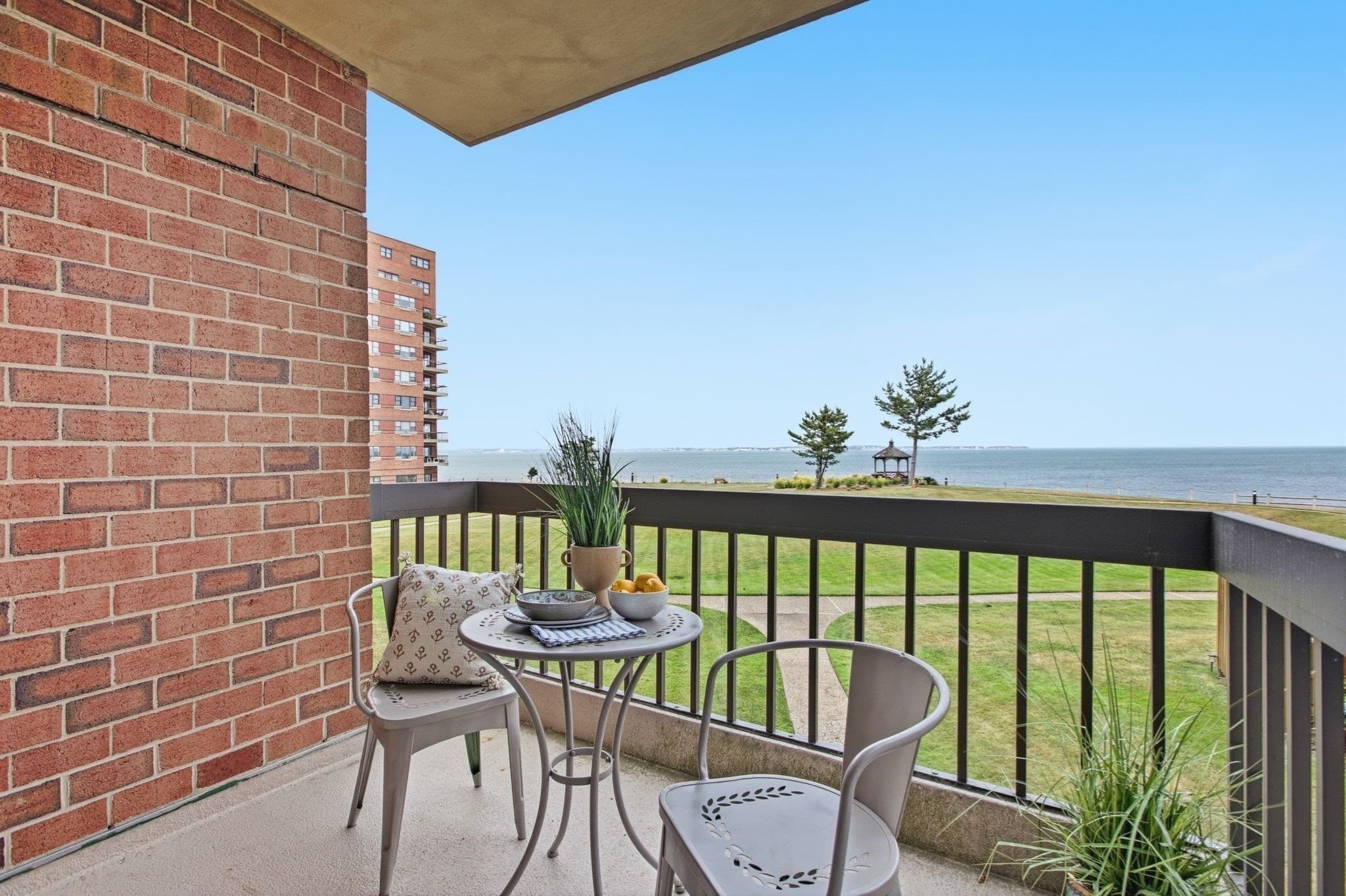 Condominium at 1 Seal Harbor # 210, Winthrop MA 02152, Winthrop, photo 22 of 39