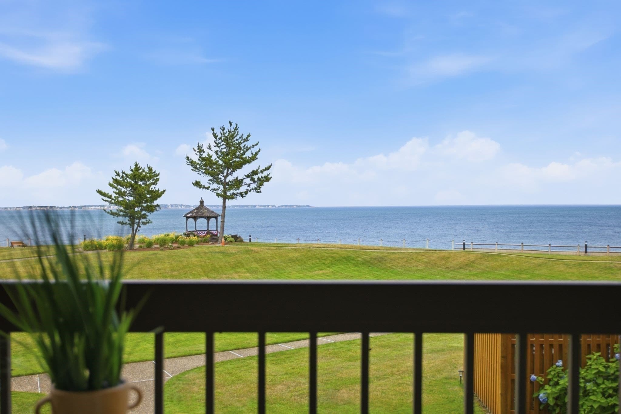 Condominium at 1 Seal Harbor # 210, Winthrop MA 02152, Winthrop, photo 20 of 39
