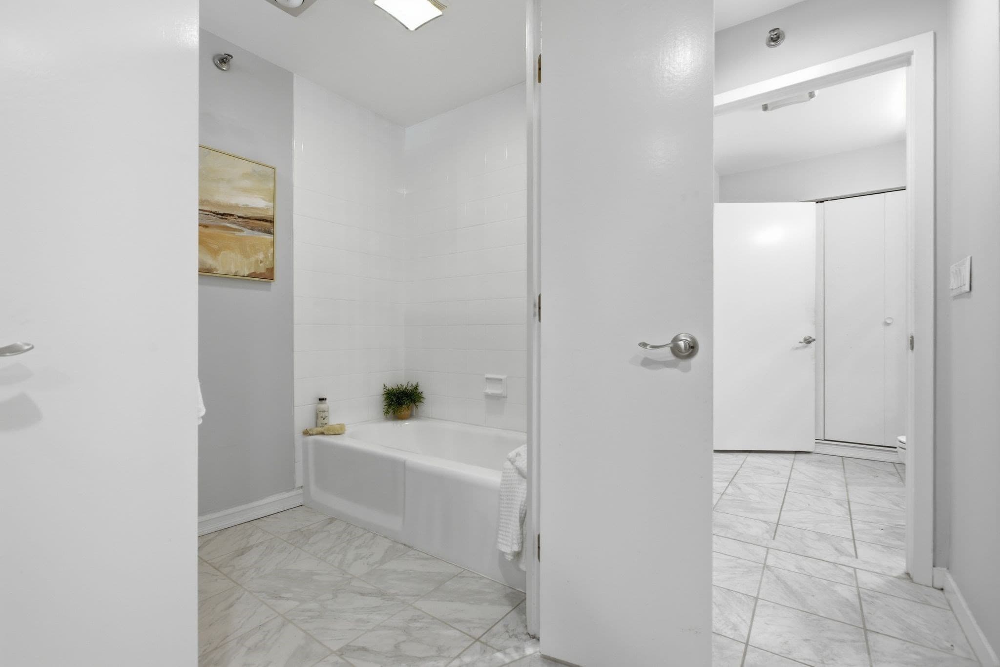 Condominium at 1 Seal Harbor # 210, Winthrop MA 02152, Winthrop, photo 19 of 39