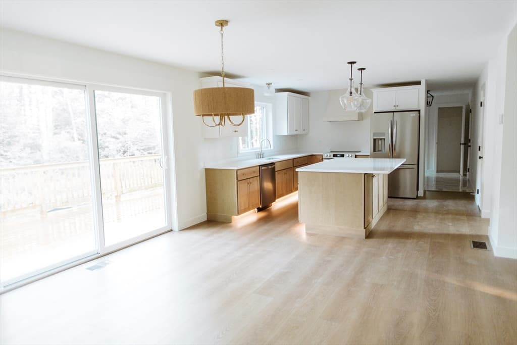 160 Willard Rd, Ashburnham MA 01430 photo 5