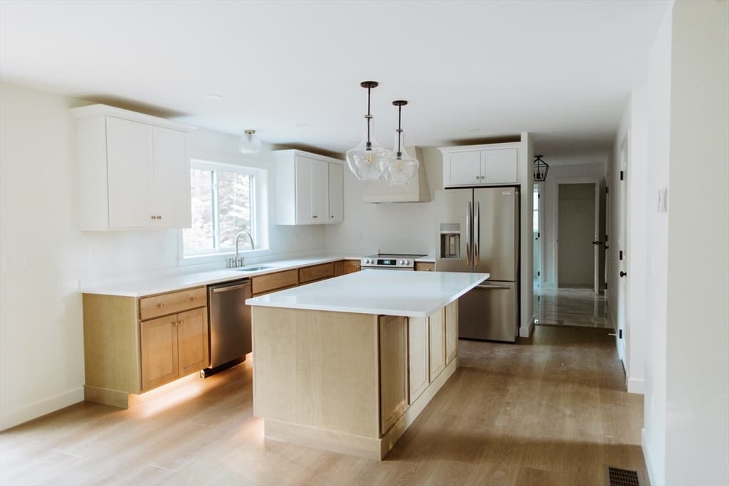 160 Willard Rd, Ashburnham MA 01430 photo 4