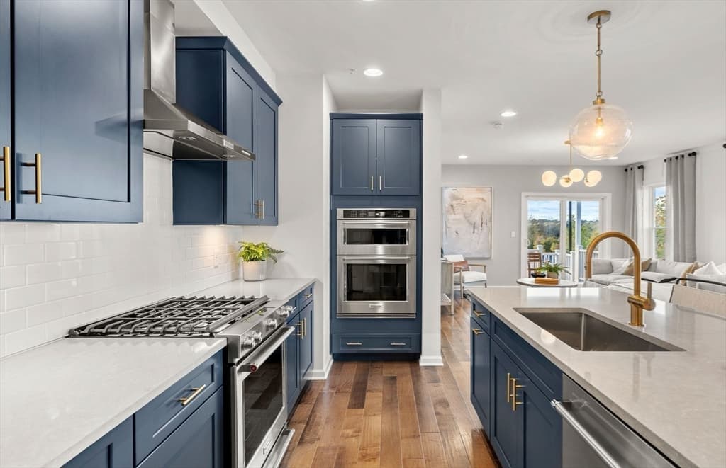 Condominium at 66 East Point Drive # 19, East Providence RI 02916, East Providence, photo 6 of 40