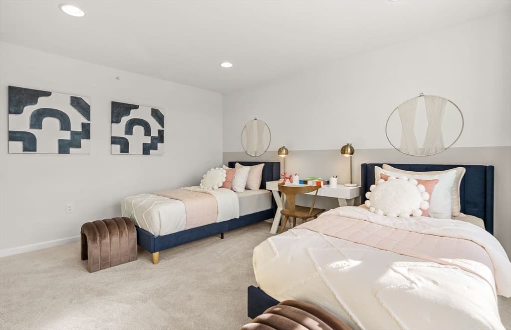 Condominium at 66 East Point Drive # 19, East Providence RI 02916, East Providence, photo 26 of 40