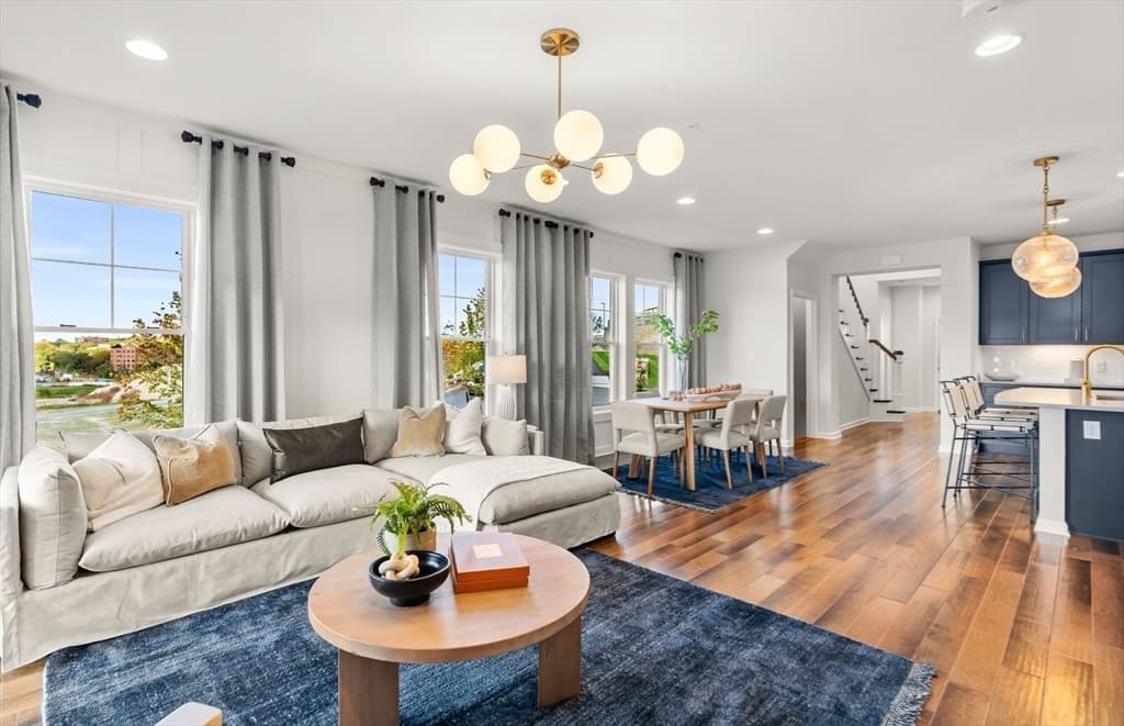 Condominium at 66 East Point Drive # 19, East Providence RI 02916, East Providence, photo 11 of 40
