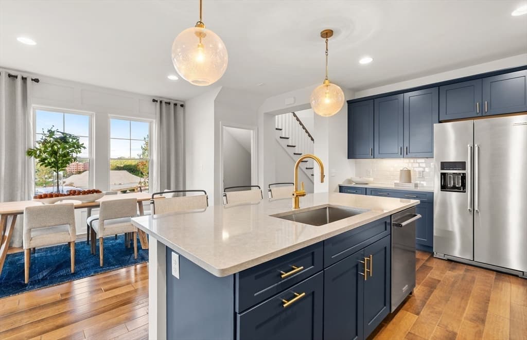 Condominium at 66 East Point Drive # 19, East Providence RI 02916, East Providence, photo 8 of 40