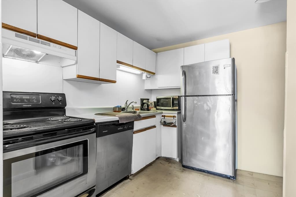 145 Essex Ave # 424, Gloucester MA 01930 photo 5