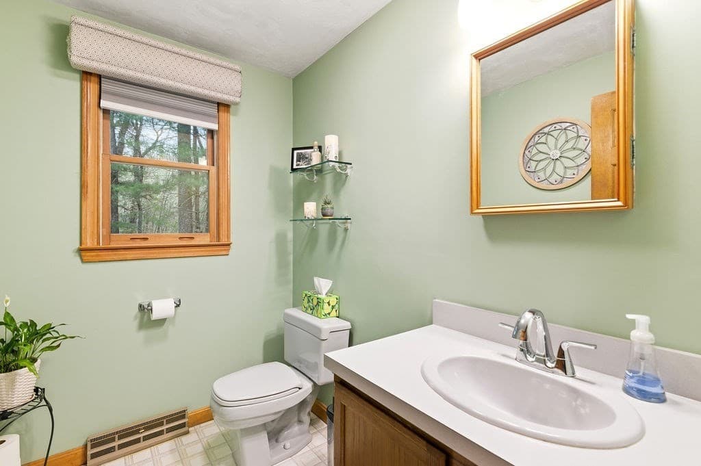 71 Harvey St, Taunton MA 02780 photo 12